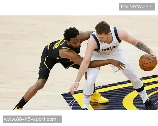 维金斯状态低迷半场表现不佳仅得4分3犯规引发关注